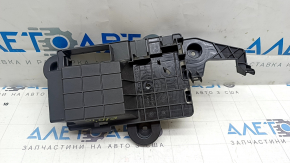 Кронштейн BCM Body Control Module Audi E-Tron 19-23