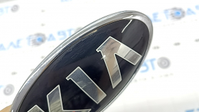 Эмблема значок переднего бампера Kia Niro 17-22 воздух по кромке, царапины