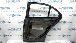 Дверь голая задняя правая Mercedes C-class W205 15-21 алюминий, черный 040, вмятины, мусор под краской, подтеки