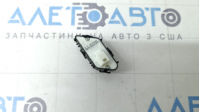 Кнопка центрального замка передняя левая Mercedes C-class W205 15-21 черная, облезло покрытие