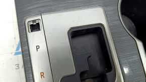 Накладка центральной консоли с подстаканниками Toyota Camry v50 12-14 usa серое дерево, царапины