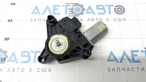 Мотор стеклоподъемника задний правый Mercedes C-class W205 15-21