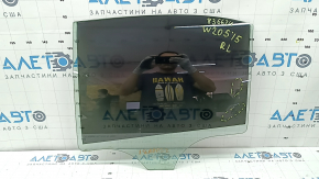 Стекло двери задней левой Mercedes C-class W205 15-21 царапины