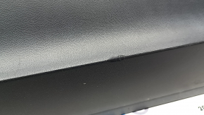 Накладка двери нижняя передняя левая VW Tiguan 18-24 с хром молдингом, царапина, треснута