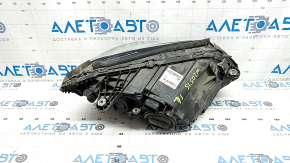 Фара передняя левая Mercedes C-class W205 15-18 галоген, с уплотнителем, царапины, в краске