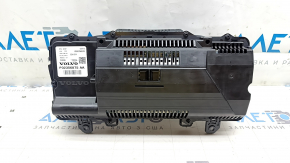 Щиток приборов Polestar 2 21-25 26к царапины