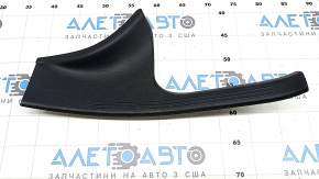 Накладка порога задняя правая внутренняя Mercedes C-class W205 15-21 черная, царапины, надломано крепление