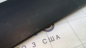 Обшивка двери багажника правая VW Beetle 12-19 черная, царапины, затертость