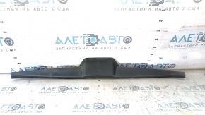 Обшивка двери багажника Toyota Corolla e12 02-06 5d черная, царапины, тычки