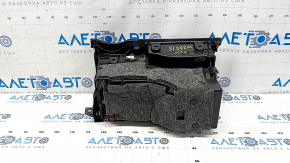 Перчаточный ящик, бардачок Mercedes C-class W205 15-21 черный, вмятины, царапины