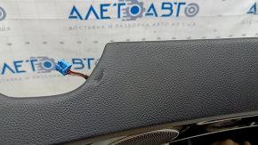 Обшивка двери карточка передняя правая Mercedes C-class W205 15-18 кожа черная, вставка под дерево, с ручкой, подлокотник кожа черная, царапины, вмятина