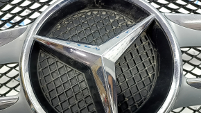 Решетка радиатора в сборе grill Mercedes C-class W205 15-18 с эмблемой без радара под камеру, песок, в краске