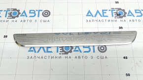 Ornamente prag față dreapta exterior Mercedes Clasa C W205 15-18 cromate fără lumini de fundal, lovituri, zgârieturi