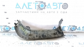 Обшивка двери багажника левая Toyota Rav4 13-18 черная, царапины, потертость