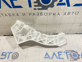 Крепление переднего бампера левое Mazda3 03-06