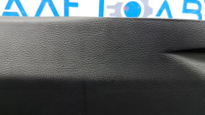 Обшивка арки правая Toyota Rav4 19-25 черная, с плафоном, царапины