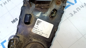 Фонарь нижний бампер левый Toyota Prius 50 16-18