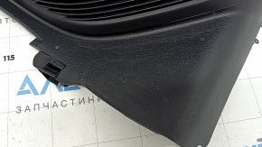 Накладка пола задняя правая Toyota Rav4 19-24 hybrid черная, 2 части, царапины