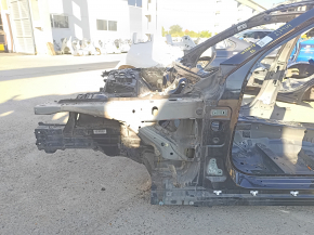 Четверть передняя левая Mercedes C-class W205 15-21 на кузове, черная