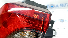 Фонарь внешний крыло левый Toyota Rav4 19-24 USA built, царапины
