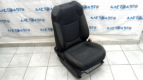 Пассажирское сидение Toyota Rav4 19-25 без airbag, механическое, ткань, черное, потерто, под чистку