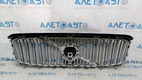 Решетка радиатора grill со значком Volvo XC90 16-19 серая, обрамление хром, под камеру, тычки