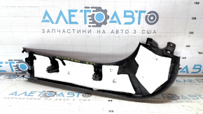 Обшивка двери багажника правая Mazda CX-9 16-17 черная, царапина