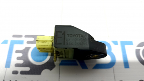 Датчик подушки безопасности передний правый Toyota Camry v50 12-14 usa на телевизоре