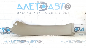 Обшивка двери багажника правая Toyota Sienna 11-20 бежевая