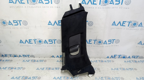 Ornament stâlp spate stânga față Volvo XC90 16-23 negru, sub conducta de aer, zgârieturi, ruptură