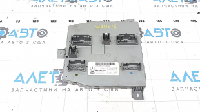 Modul de control al caroseriei BCM Mercedes Clasa C W205 15-21 sub bord