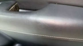 Ornamente ușă față dreapta Volvo XC90 16-22 piele neagră, cotiera și inserție piele nappa neagră, ornament din nuc, Bowers & Wilkins, zgârieturi, fixare ruptă, cromul de pe mâner se exfoliază