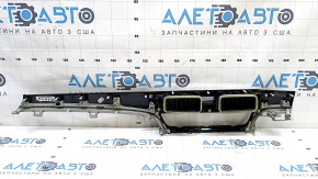 Накладка торпеды правая Honda Accord 18-22 серая, под дерево, тип 2 с хром молдингами, с дефлекторами