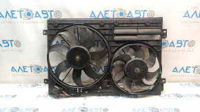 Диффузор кожух радиатора в сборе VW Passat b7 12-15 USA 1.8T без 1 жалюзи