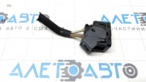 Cip pe carcasa radiatorului difuzorului Toyota Rav4 19-22 hibrid