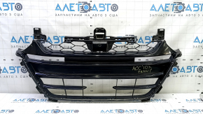 Решетка радиатора Honda Accord 18-20 черный глянец, царапины