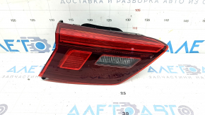 Фонарь внутренний крышка багажника левый VW Tiguan 18-24 usa, трещины, царапины