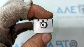 RADIO ANTENNA BOOSTER AMPLIFIER Ford Explorer 20-