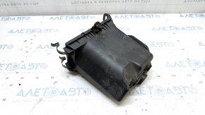 Нижняя крышка корпуса воздушного фильтра Toyota Prius 50 16-22