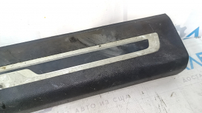 Ornamente prag ușă față stânga VW Tiguan 18-24 negre cu inserție cromată, cu iluminare din spate, zgârieturi, pentru curățare chimică, în sapă