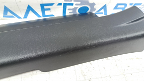 Накладка порога передняя правая Lexus CT200h 11-17 черная, потерта