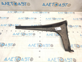 Накладка петли багажника правая Lexus GS300 GS350 GS430 GS450h 06-11 нижняя часть