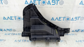 Бокс багажника правый Lexus CT200h 11-17 под химчистку
