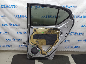Дверь в сборе задняя правая Lexus CT200h 11-17 серебро 1J4, тычки, тычка на хроме