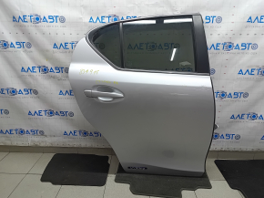 Дверь в сборе задняя правая Lexus CT200h 11-17 серебро 1J4, тычки, тычка на хроме