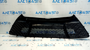 Решетка переднего бампера Toyota Camry v55 15-17 usa SE надломано крепление