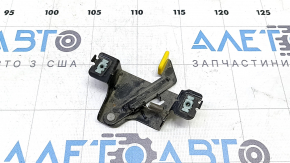 Замок капота Chevrolet Volt 16-