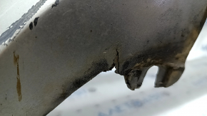Bara față nefinisată Lexus CT200h 11-13 prerest, argintiu 1J4, crăpături, uzură, zgârieturi, elemente de fixare rupte, fabricată
