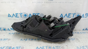 Фара передняя правая Lexus CT200h 12-17 галоген под полировку, потерт