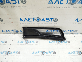 Решетка переднего бампера боковая правая VW Passat b8 16-19 USA под птф